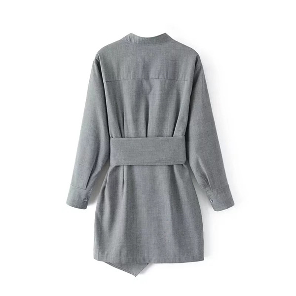 Κομψό μακρύ γυναικείο πουκάμισο με φαρδιά ζώνη