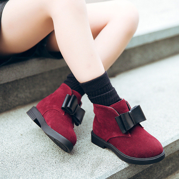 Γλυκιές  παιδικές μπότες για κορίτσια με κορδέλα σε τρία χρώματα