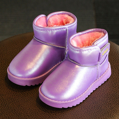 Γλυκιές  παιδικές μπότες για κορίτσια και αγόρια σε διαφορετικά χρώματα