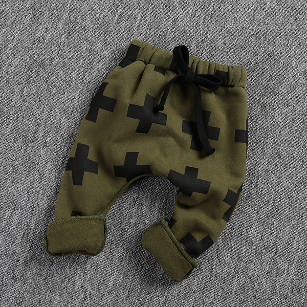 Παιδικά αθλητικά παντελόνια σε τρία χρώματα