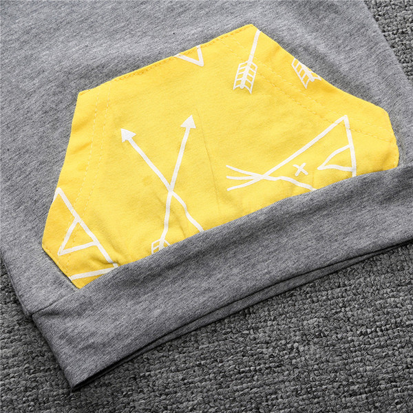 Φθινοπωρινό σετ για αγόρια - παντελόνια, μπλούζα και καπέλο