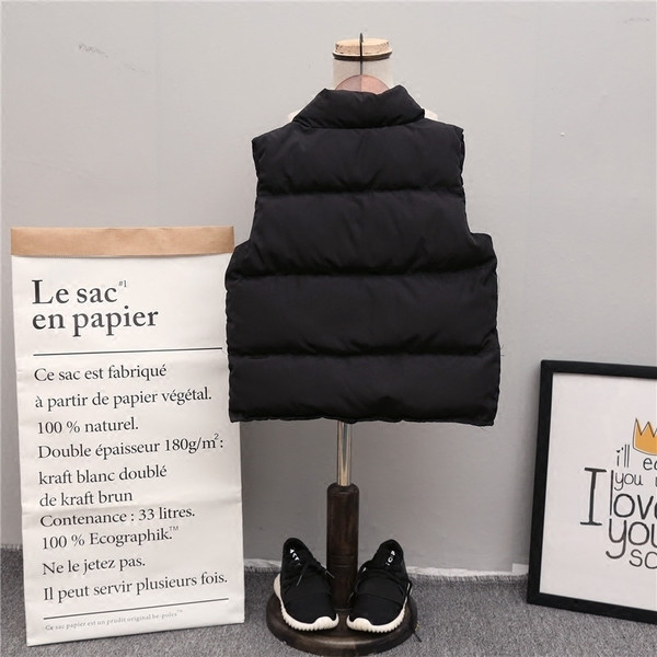 Φθινόπωρο σπορ παιδικό γιλέκο σε μαύρο χρώμα, κατάλληλο για την καθημερινή ζωή