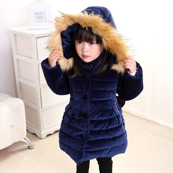 Πολύ κομψό μπουφάν για τα κορίτσια σε δύο χρώματα με κουκούλα και διακοσμητική κορδέλα