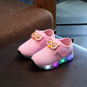 Glittering παιδικά αθλητικά παπούτσια για κορίτσια σε λαμπερό χρώμα με λουράκια βελκρό