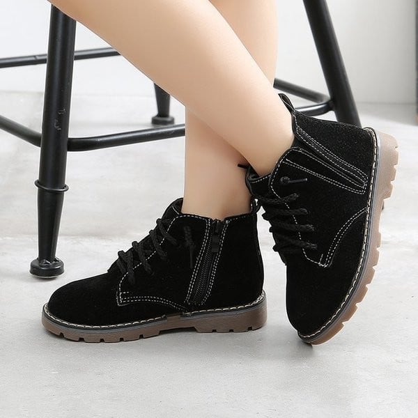 Παιδικές ρετρό μπότες για αγόρια σε τρία χρώματα