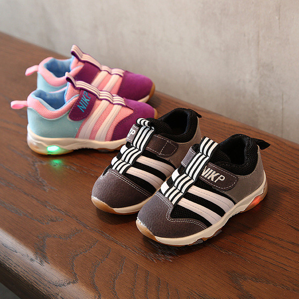 Αθλητικά παιδικά  παπούτσια για κορίτσια και αγόρια - φωτεινά, κατάλληλα για την  καθημερινή ζωή