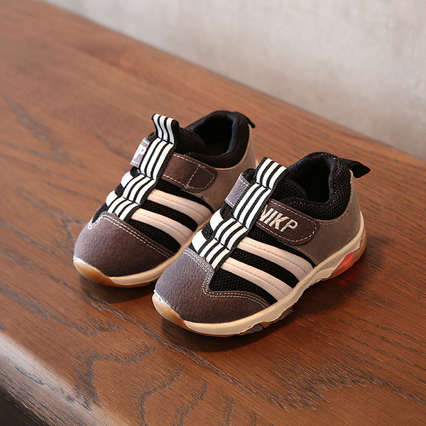 Αθλητικά παιδικά  παπούτσια για κορίτσια και αγόρια - φωτεινά, κατάλληλα για την  καθημερινή ζωή