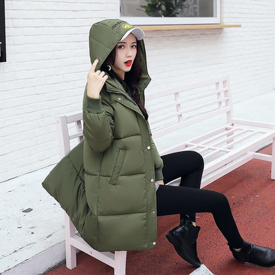 Κομψό χειμωνιάτικο γυναικείο μπουφάν σε διάφορα χρώματα και σε μακρύ μοτίβο