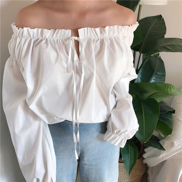 Φανέλα φθινοπωρινής κυρίας με ελεύθερους ώμους και δύο χρώματα