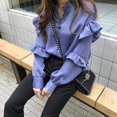 Елегантна дамска риза в свободен стил