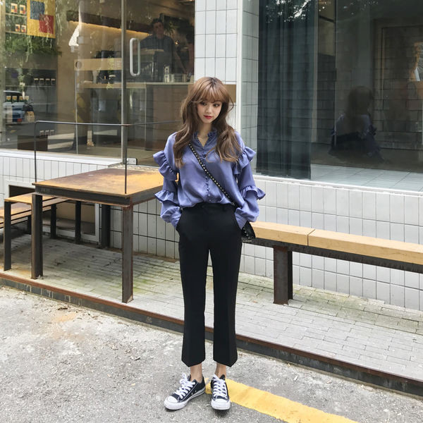 Елегантна дамска риза в свободен стил 