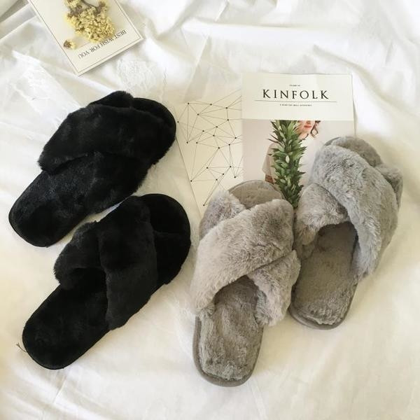 Πανέμορφες γυναικείες παντόφλες σε γκρι και μαύρο χρώμα