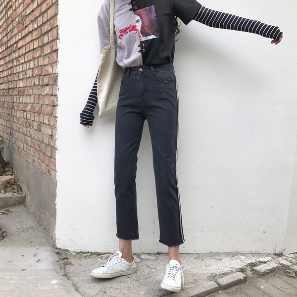 Casual γυναικεία τζιν με υψηλή μέση και λευκά λουριά