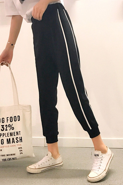 Αθλητικά γυναικεία παντελόνια σε μαύρο χρώμα