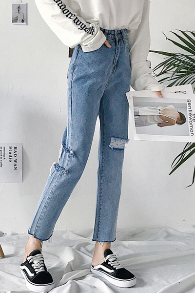 Γυναικεία τζιν με υψηλή μέση και σκισμένα, ελαφριά χρώματα