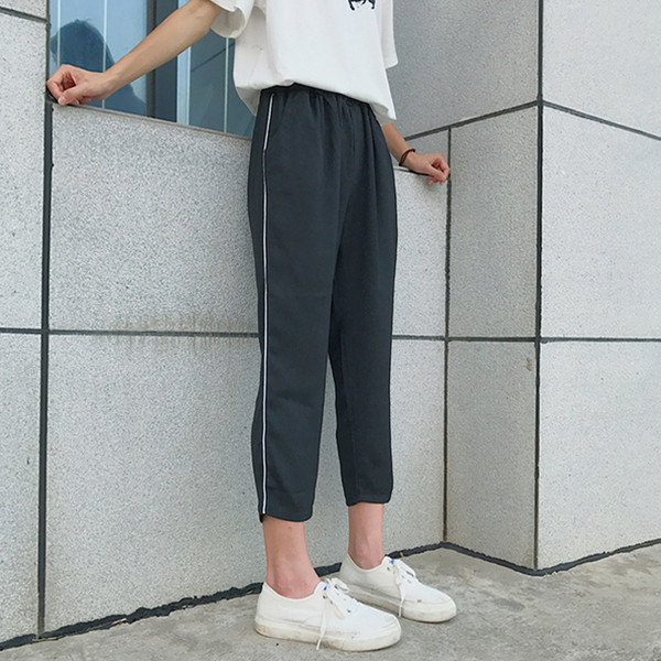 Φθινοπωρινά αθλητικά γυναικεία παντελόνια με μήκος 7/8