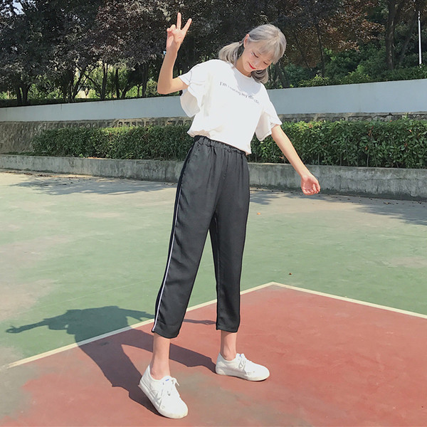 Φθινοπωρινά αθλητικά γυναικεία παντελόνια με μήκος 7/8