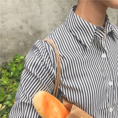 Κομψό γυναικείο πουκάμισο - ενδιαφέρον μοντέλο, σε δύο χρώματα