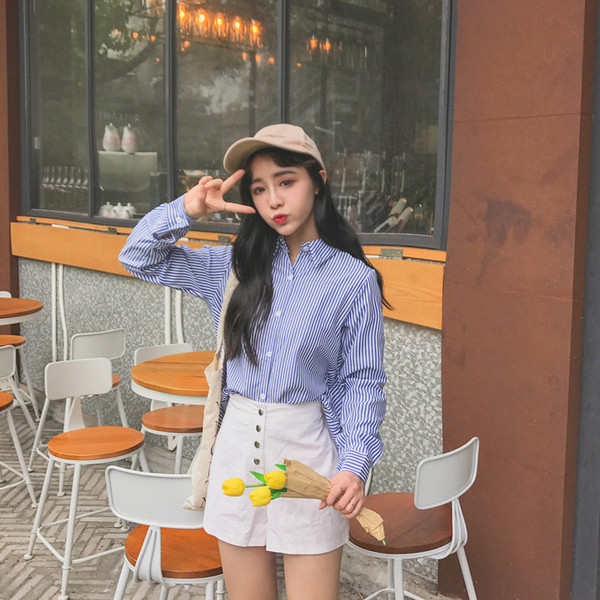 Κομψό γυναικείο πουκάμισο - ενδιαφέρον μοντέλο, σε δύο χρώματα 