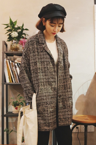 Φθινοπωρινό μακρύ γυναικεία παλτό κατάλληλο για την καθημερινή ζωή