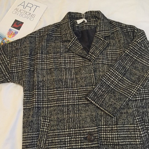 Φθινοπωρινό μακρύ γυναικεία παλτό κατάλληλο για την καθημερινή ζωή