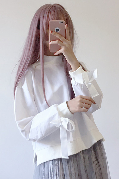 Αθλητική κομψή γυναικεία μπλούζα με κολάρο και κορδέλες 