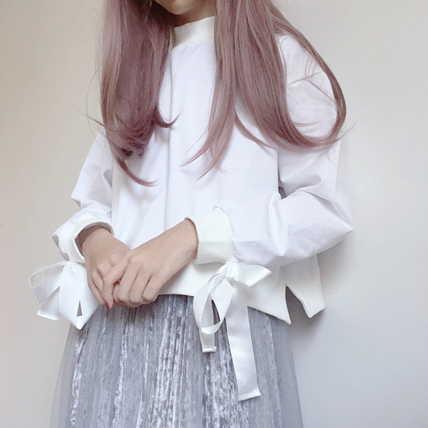 Αθλητική κομψή γυναικεία μπλούζα με κολάρο και κορδέλες 