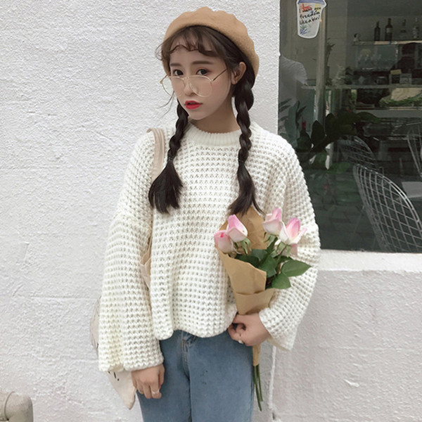 Κομψό γυναικείο πουλόβερ σε διαχωρισμένα μανίκια σε τρία χρώματα