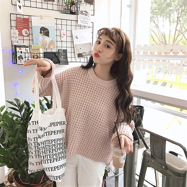 Κομψό γυναικείο πουλόβερ σε διαχωρισμένα μανίκια σε τρία χρώματα