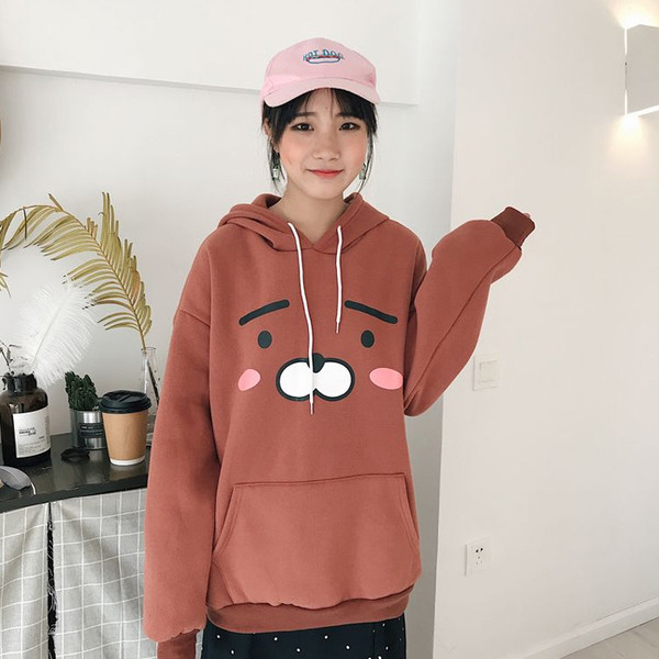 Φούτερ με  κινούμενα σχέδια  σε ένα ευρύ μοτίβο με κουκούλα σε διάφορα χρώματα