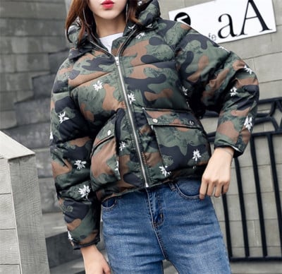 Μεγάλο χειμωνιάτικο γυναικείο μπουφάν με τσέπες και κουκούλα σε διάφορα σχέδια και χρώματα