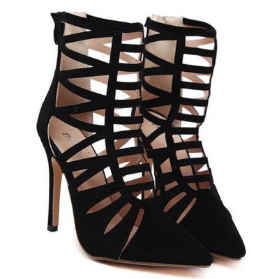 Γυναικεία παπούτσια με ψηλά τακούνια με λεπτούς λορίδες στον αστράγαλο