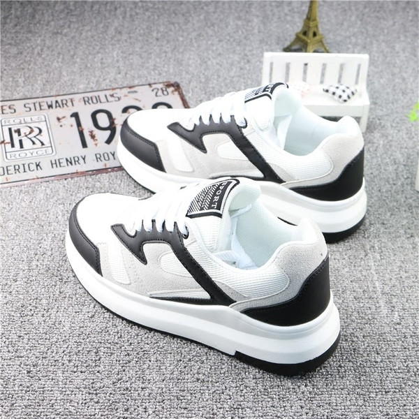 Κομψά γυναικεία αθλητικά  παπούτσια για το  φθινόπωρο με παχιά σόλα - 3 μοντέλα