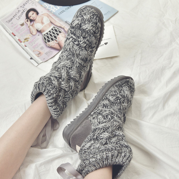 Γυναικείες μπότες με ζεστή επένδυση και αδιάβροχη σόλα, 2 χρώματα