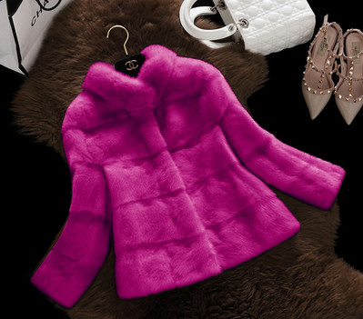 Стилно дамско топло палто от мека,много удобна материя