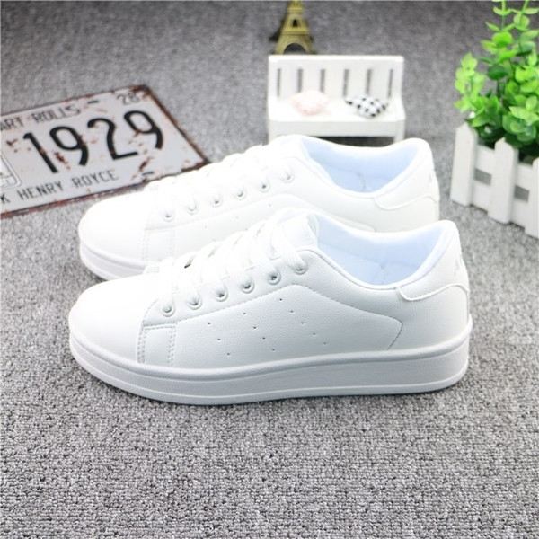 Καθαρά ανοιξιάτικα αθλητικά παπούτσια - 3 μοντέλα