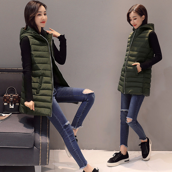 Πολύ άνετο γυναικείο καθημερινό γιλέκο με κολάρο σε σχήμα O και κουκούλα 