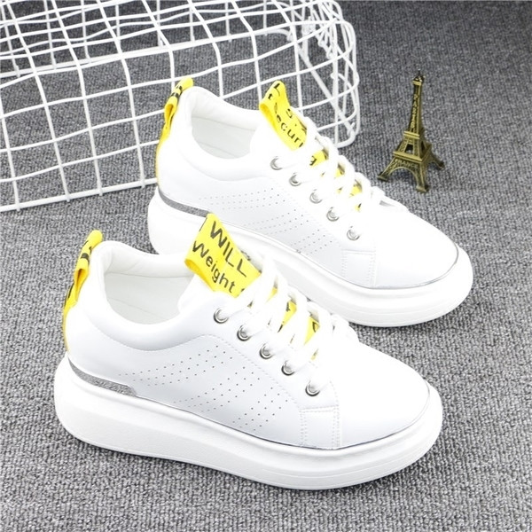 Γυναικεία αθλητικά παπούτσια σε 3 χρώματα