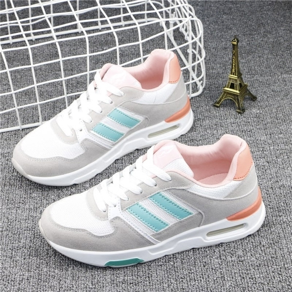 Γυναικέια μοντέλα αναπνεύσιμα παπούτσια για τρέξιμο σε ενδιαφέροντα χρώματα