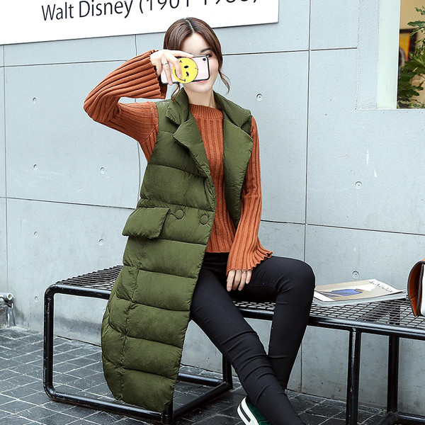 Πολύ ζεστό και άνετο γυναικείο μακρύ γιλέκο με τσέπες και κουμπιά