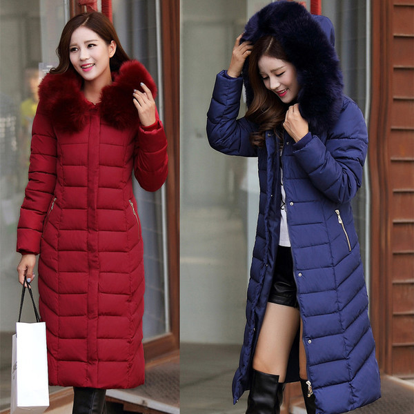 Дълго дамско яке за студеното и забързано ежедневие с яка и мек пух