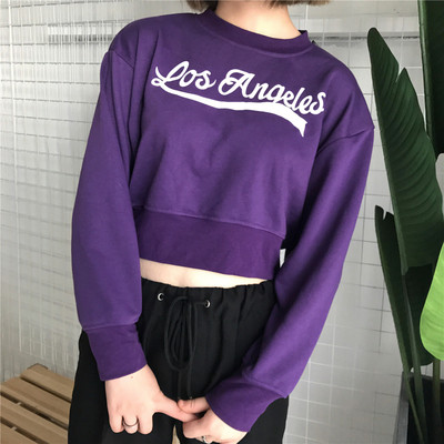 Αθλητική κοντομάνικη γυναικεία μπλούζα σε μπλε και μοβ χρώμα με επιγραφή