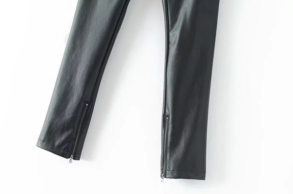 Γυναικεία δερμάτινα παντελόνια λεπτού τύπου