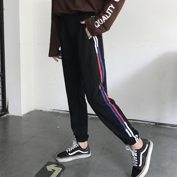 Αθλητικά γυναικεία παντελόνια με έγχρωμες λωρίδες