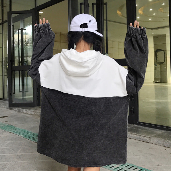 Κομψή  γυναικεία μπλούζα με  κουκούλα 