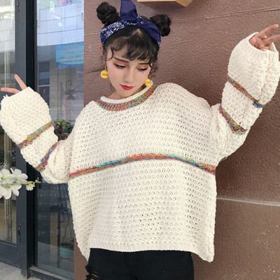 Ευρύ  γυναικείο πλεκτό πουλόβερ σε μπεζ και γκρι χρώμα