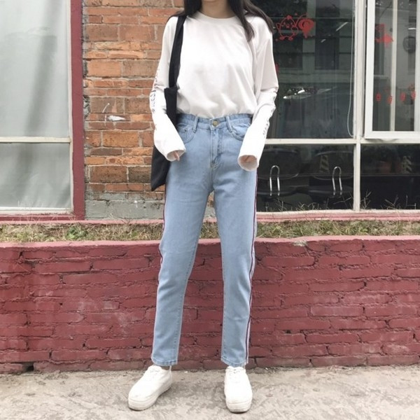 Γυναικεία τζιν φθινοπώρου με ψηλή μέση