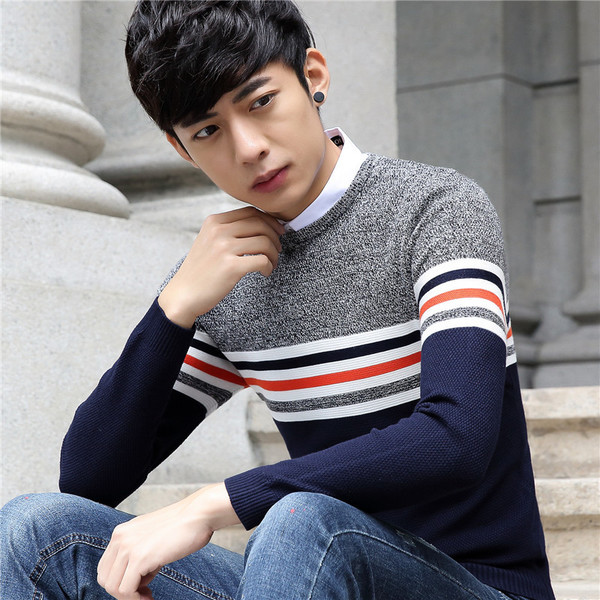 Αθλητικό-κομψό ανδρικό πουλόβερ  με κολάρο σε σχήμα O και όμορφα χρώματα