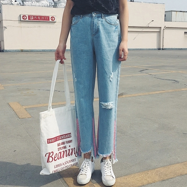Γυναικεία Τζιν Boyfriend  σε γαλάζιο χρώμα