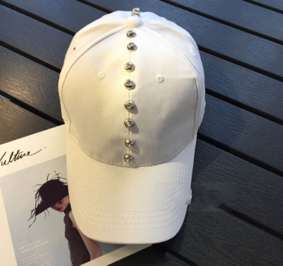 Ρυθμιζόμενο γυναικείο καπέλο μπέιζ μπολ με μεταλλικά πριτσίνια για διακόσμηση